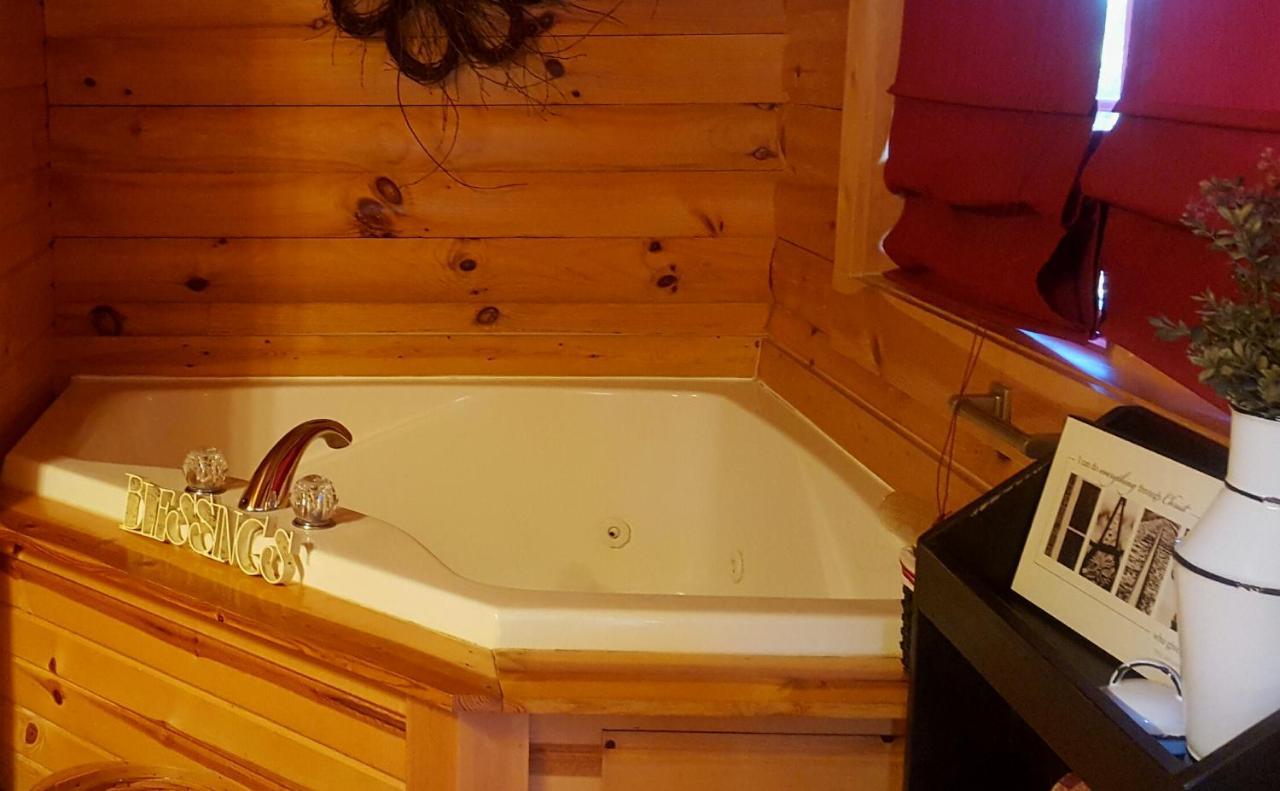 Amish Blessings Cabins Millersburg Extérieur photo